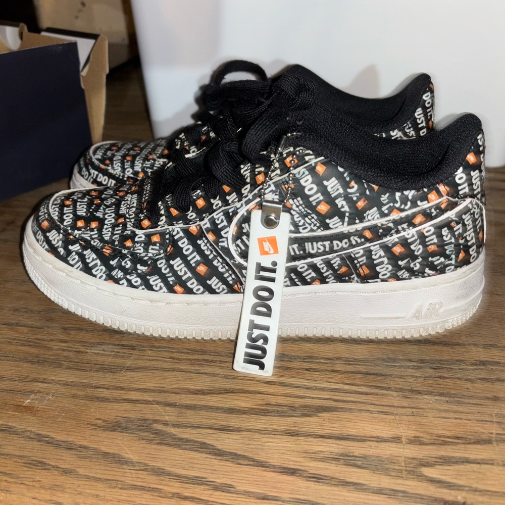 Nike Air Force 1 size 5.5y